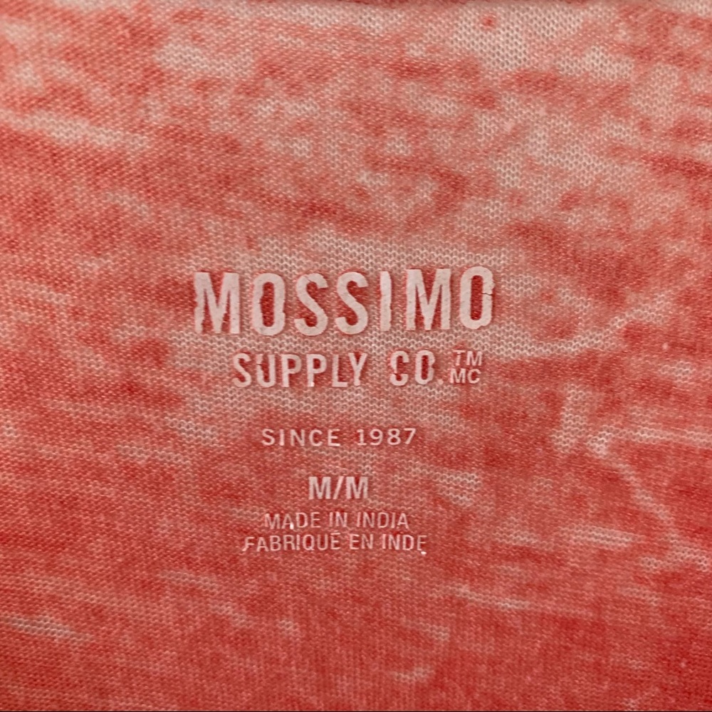 Mossimo T - Picture 2 of 3